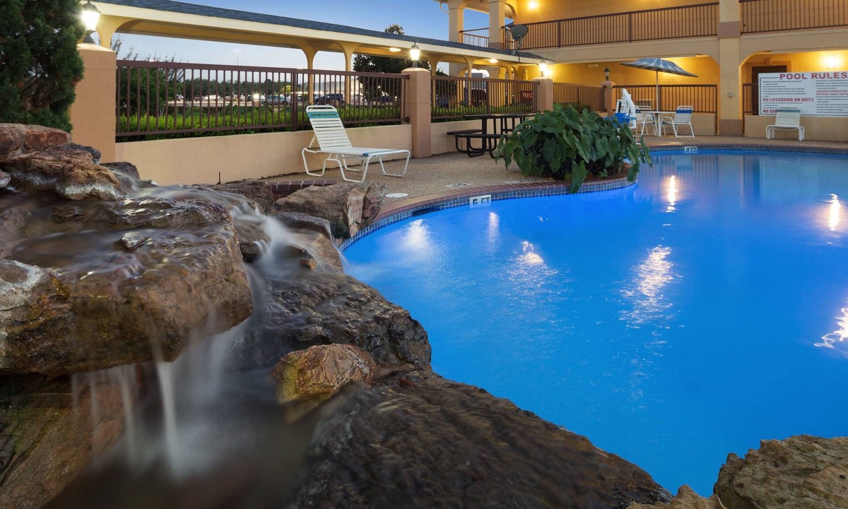 Angleton Hotel | Best Western Angleton Inn