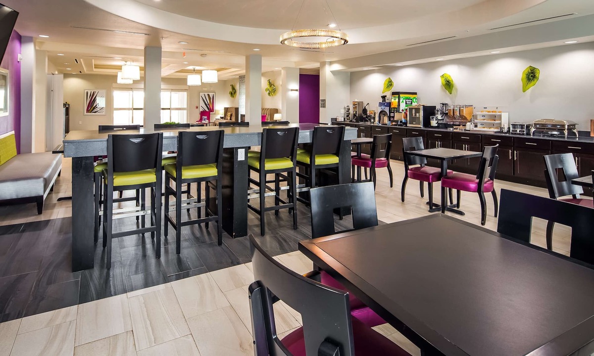 Dilley Hotel | Best Western Plus Dilley Inn & Suites