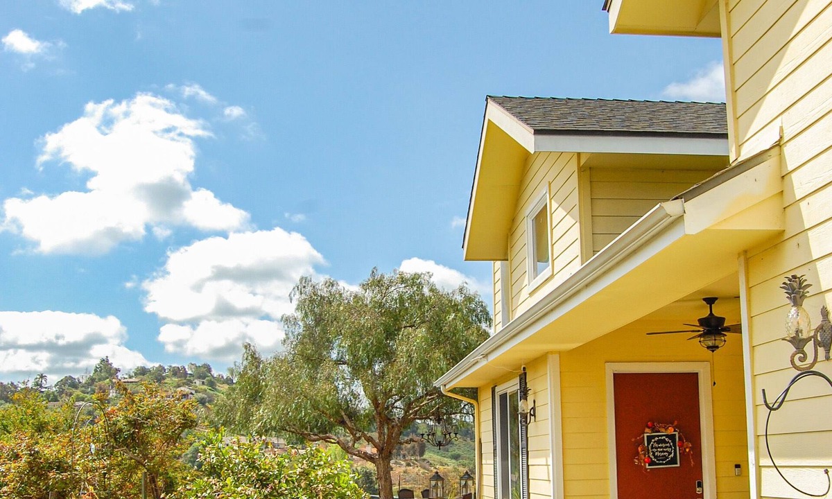 Fallbrook House | Beverly's Retreat