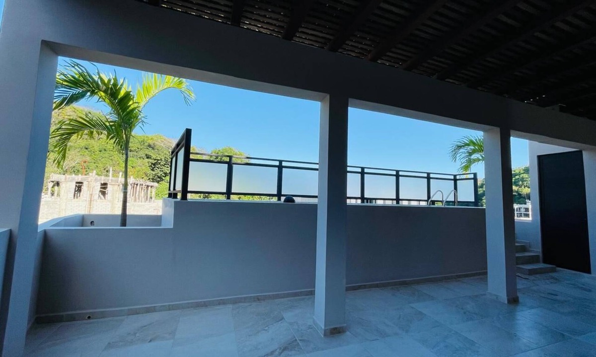 Crucecita Apartment | Bi-Aura Loft Modern Wellness in paradise - Rooftop Pool - Near Santa Cruz Bay