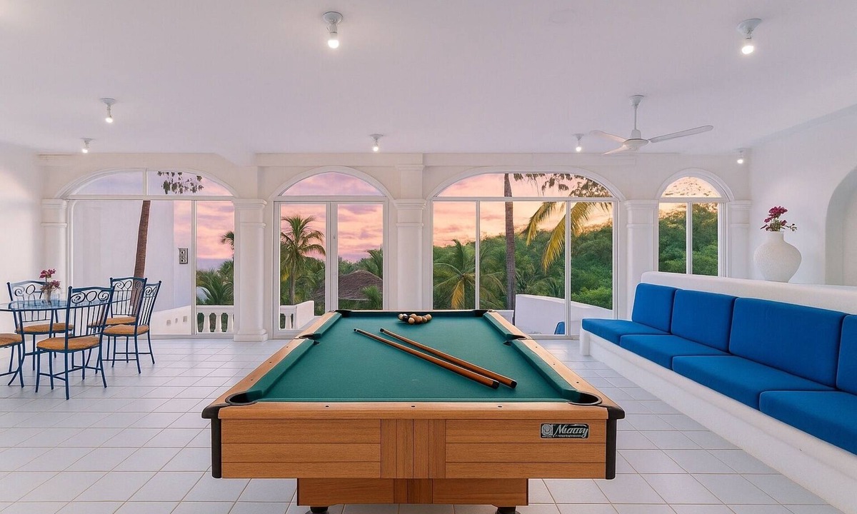 Santa Maria Huatulco Villa | Billiard Table with Ocean Views and Private Pool