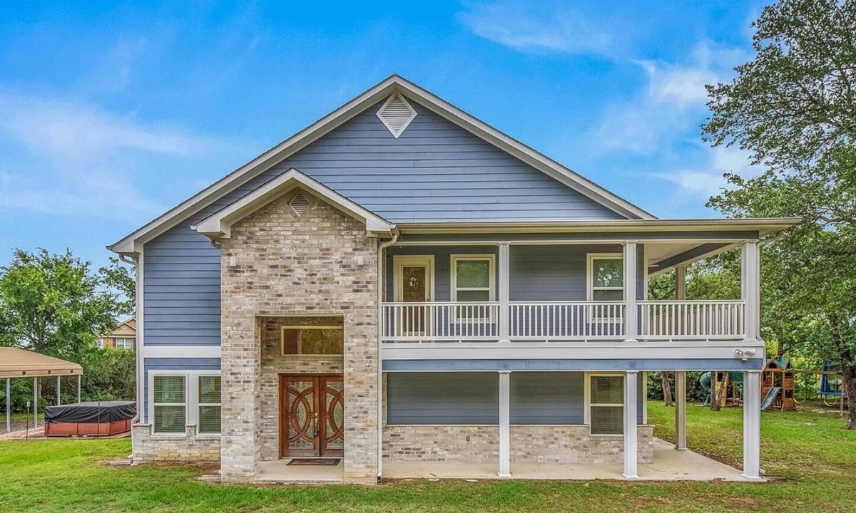 Wellborn House | Blue Oasis