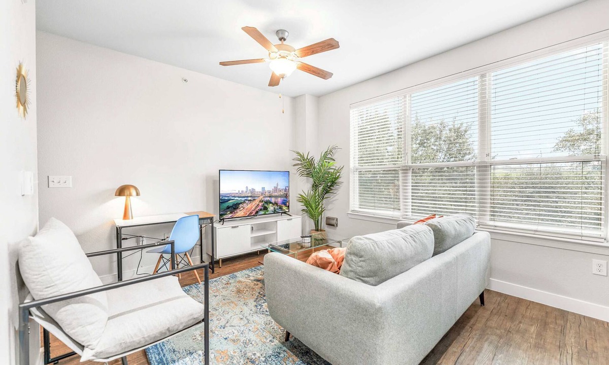 Greater South River City Apartment | Boho SoCo 1BR Queen Suite w/GymPickleballLaundry