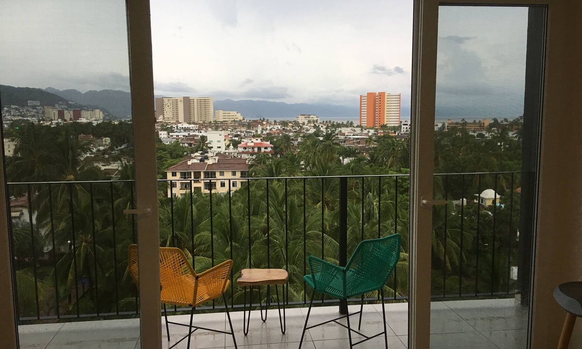 Diaz Ordaz Condo | Brand new beautiful PH, stunning bay and mountain views, fully equipped no hills