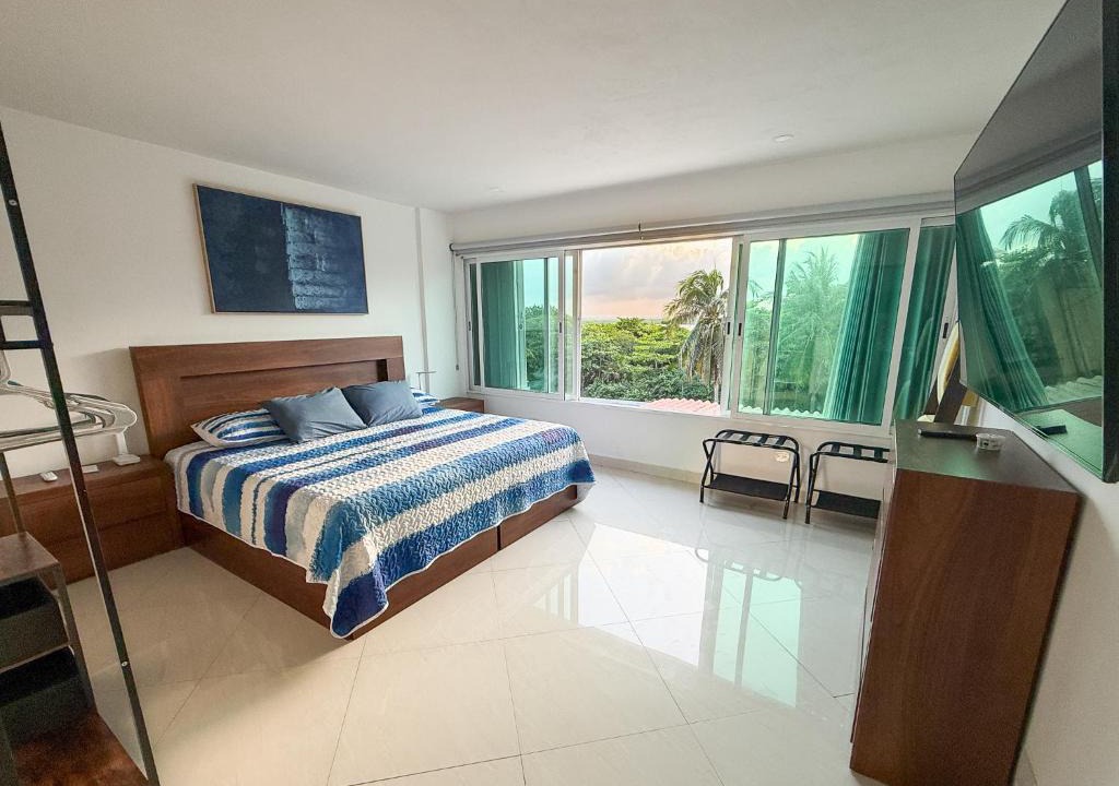 Zona Hotelera Apartment | Brisas Shores Beachfront connecting apartments, Cancun Hotel Zone