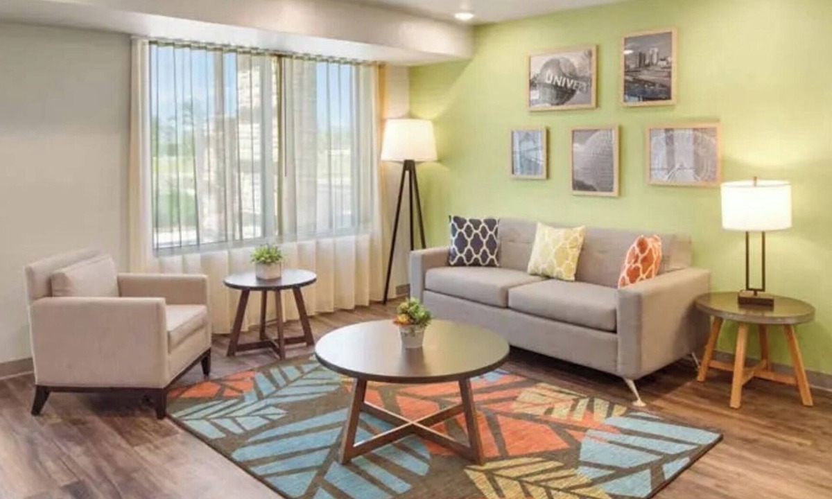 Austin Hotel | Budget-Conscious Suite Near Top Austin Spots – Full Amenities for Long Stays
