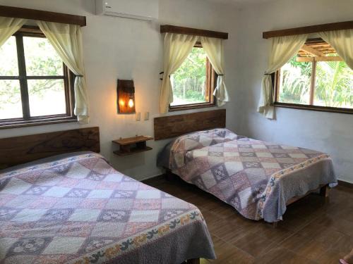 Barra de Cazones Apartment | Cabañas 5 minutos de playa AC y estacionamiento