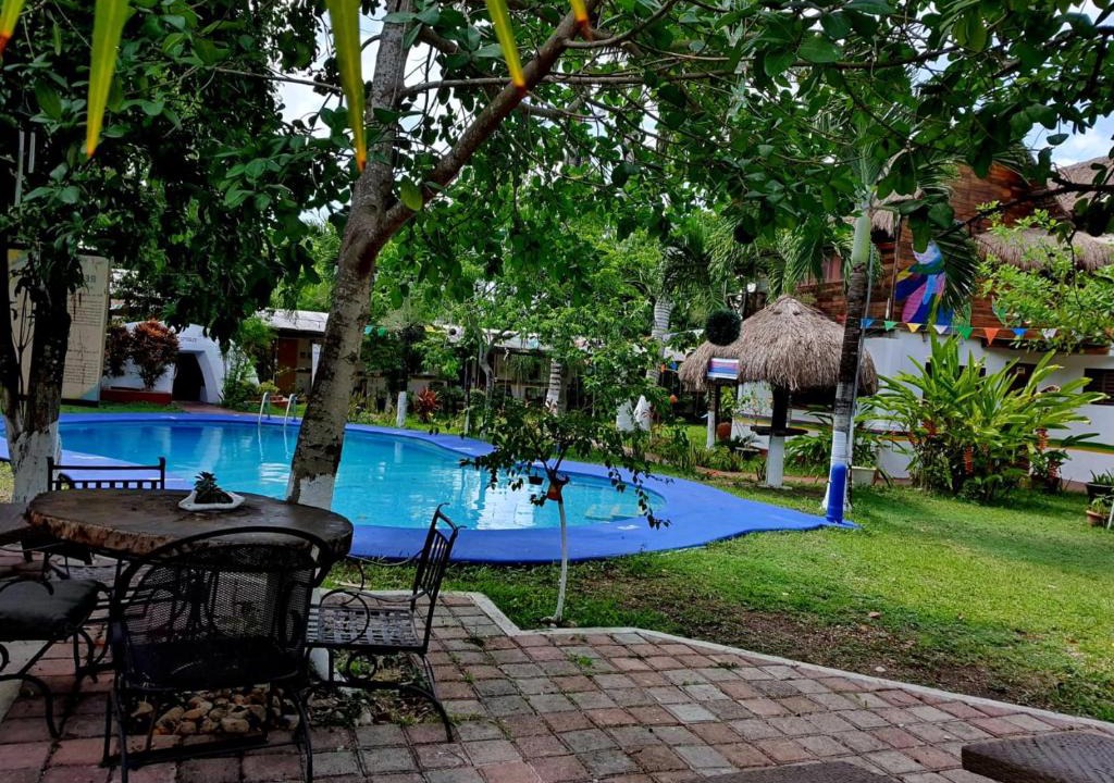 Bacalar Hotel | Cabañas Colibrí