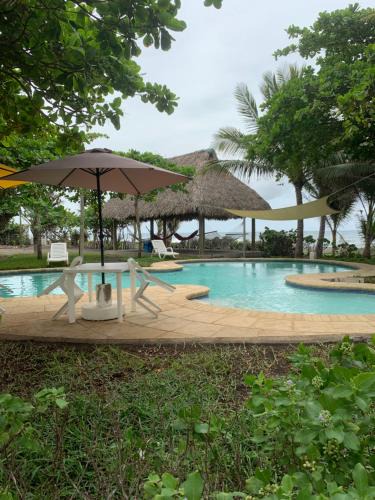 Monterrico Apartment | Cabo tortuga bungalows