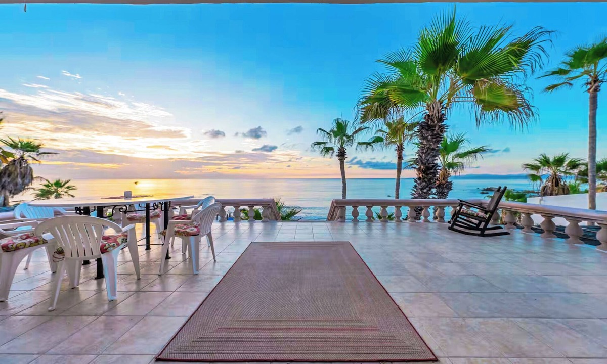 Pescadero House | Casa Alvarado | Beachfront Private Escape w/Pool