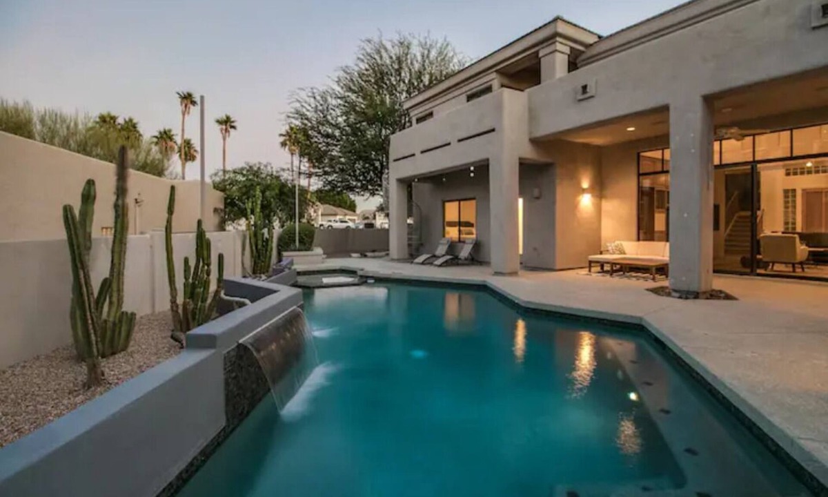 Paradise Valley Village House | Casa Buena—Luxurious Retreat w/2 Masters & Views!
