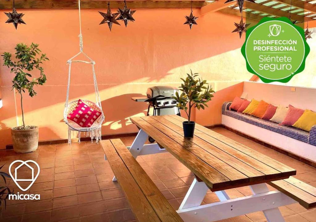 Panajachel House | Casa Centro Panajachel / Parqueo Privado / 7-12 pax