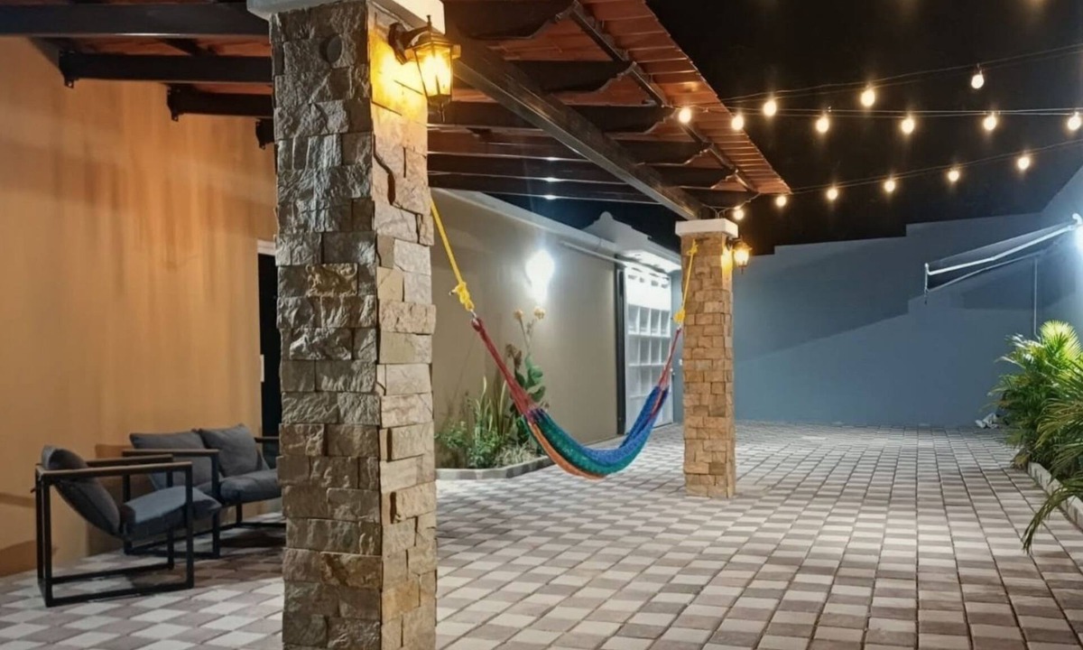 Chiquimula House | "Casa de las Flores · Family-Friendly House · Full A/C + Garden"