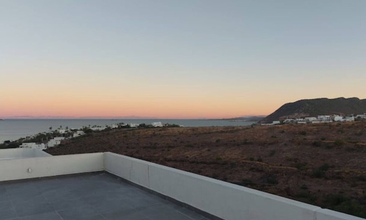 Colina del Sol House | Casa Komitas your holiday retreat Mini pool Sea view
