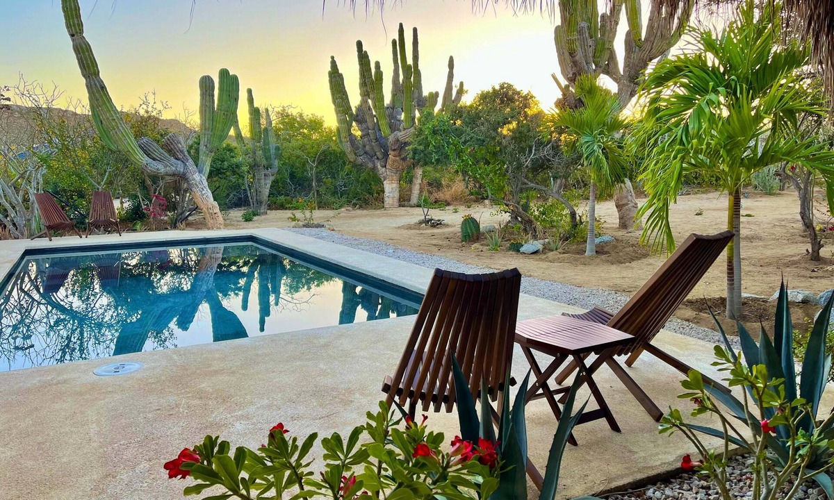 Los Zacatitos House | Casa Moonshine Three Casitas- Private pool, AC, short walk to a beautiful beach!