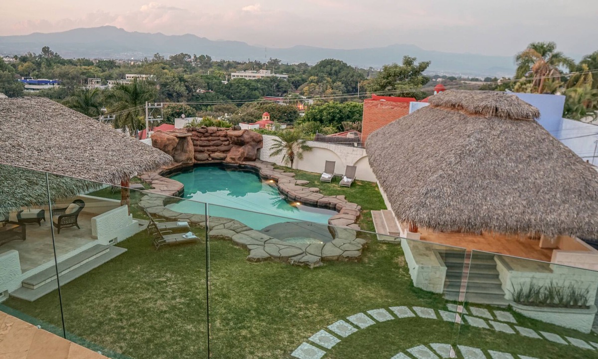 Lomas de Cuernavaca House | Casa Nicté: Cozy and modern house in Cuernavaca 40 min away from Mexico City!