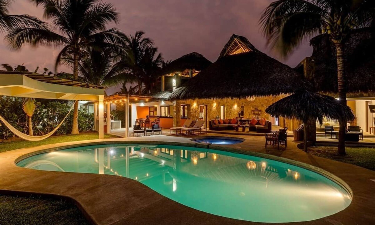 Santa Maria Colotepec House | Casa Nopalito Ocean Villa