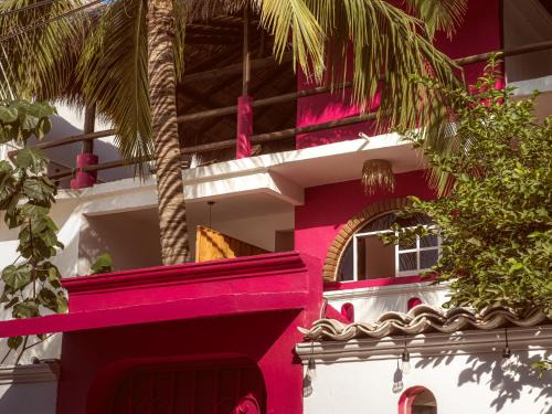 Brisas de Zicatela Hotel | Casa Porta Rosa