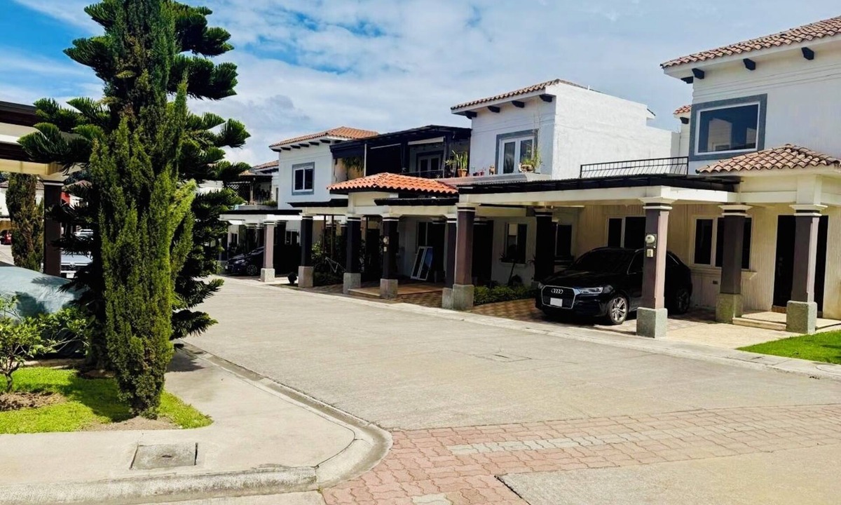 Quetzaltenango House | Casa Quetzal Xela, ideal house for a comfortable stay and central location.