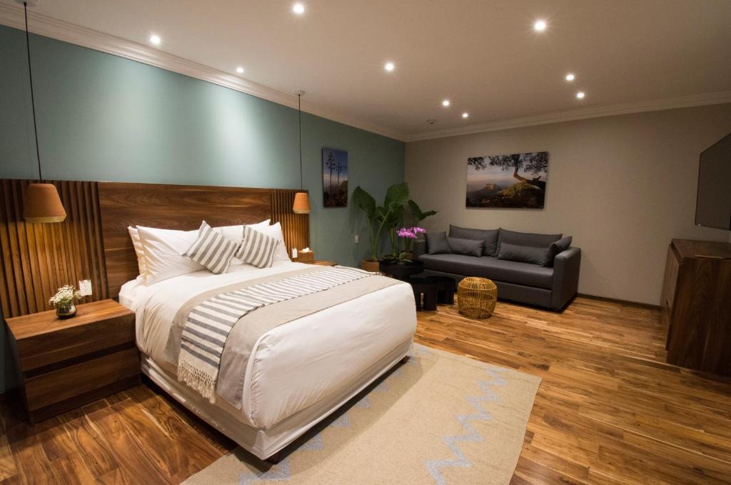 Downtown Queretaro Hotel | Casa Santiago Hotel Boutique