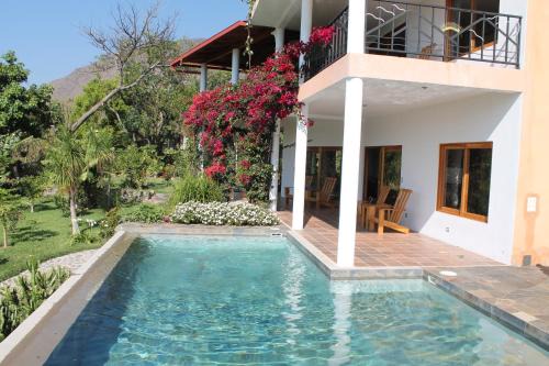 Santa Cruz La Laguna House | Casa Valdres