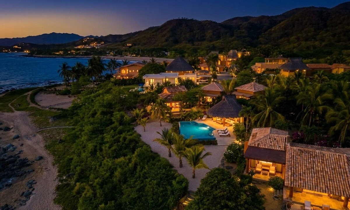 Troncones House | Casamar, beach front estate on Troncones Point