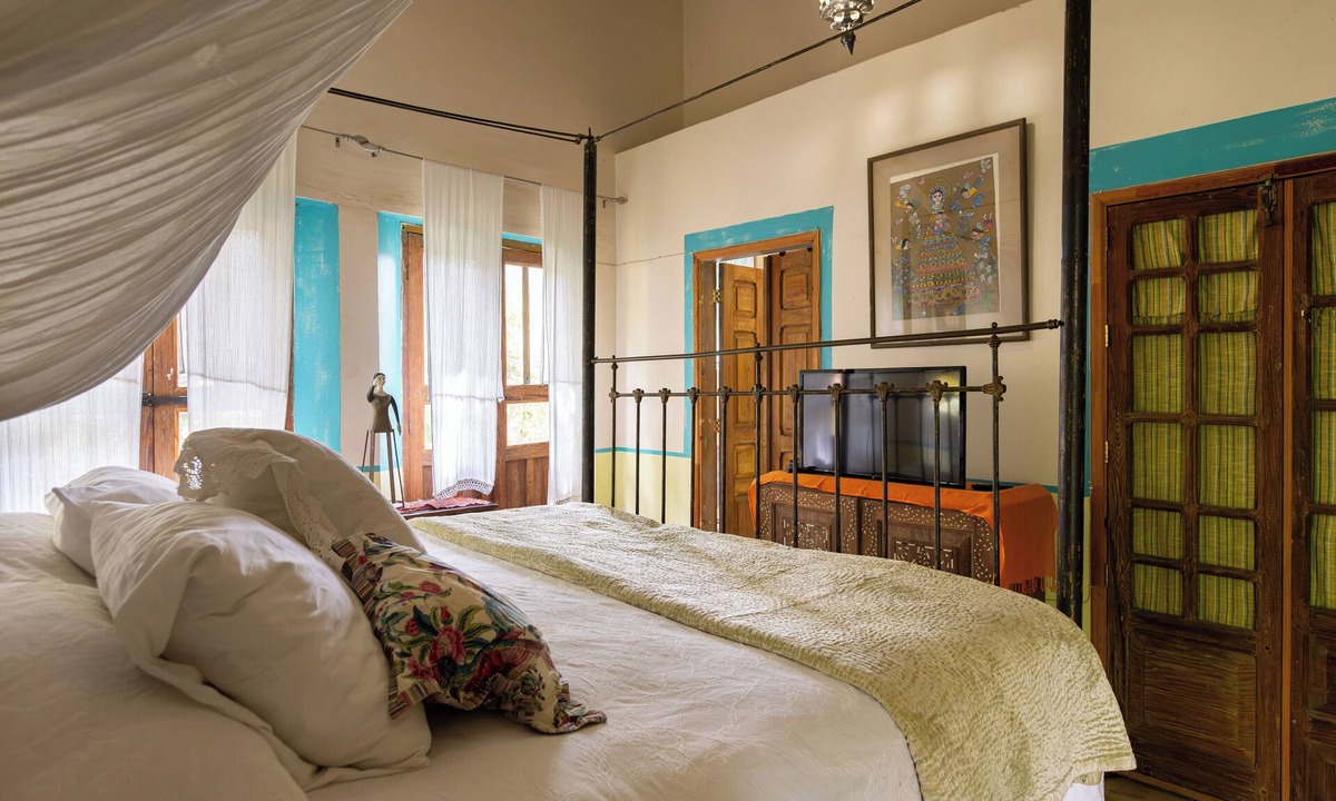 San Sebastian del Oeste House | Charming Home 5 Min from Plaza — Perfect for Families & Pets