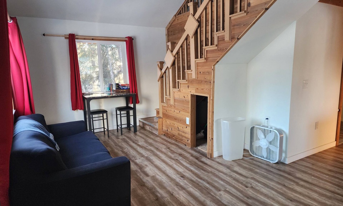 Badger Cabin | Charming 1-bedroom cabin in delightful North Pole with heat