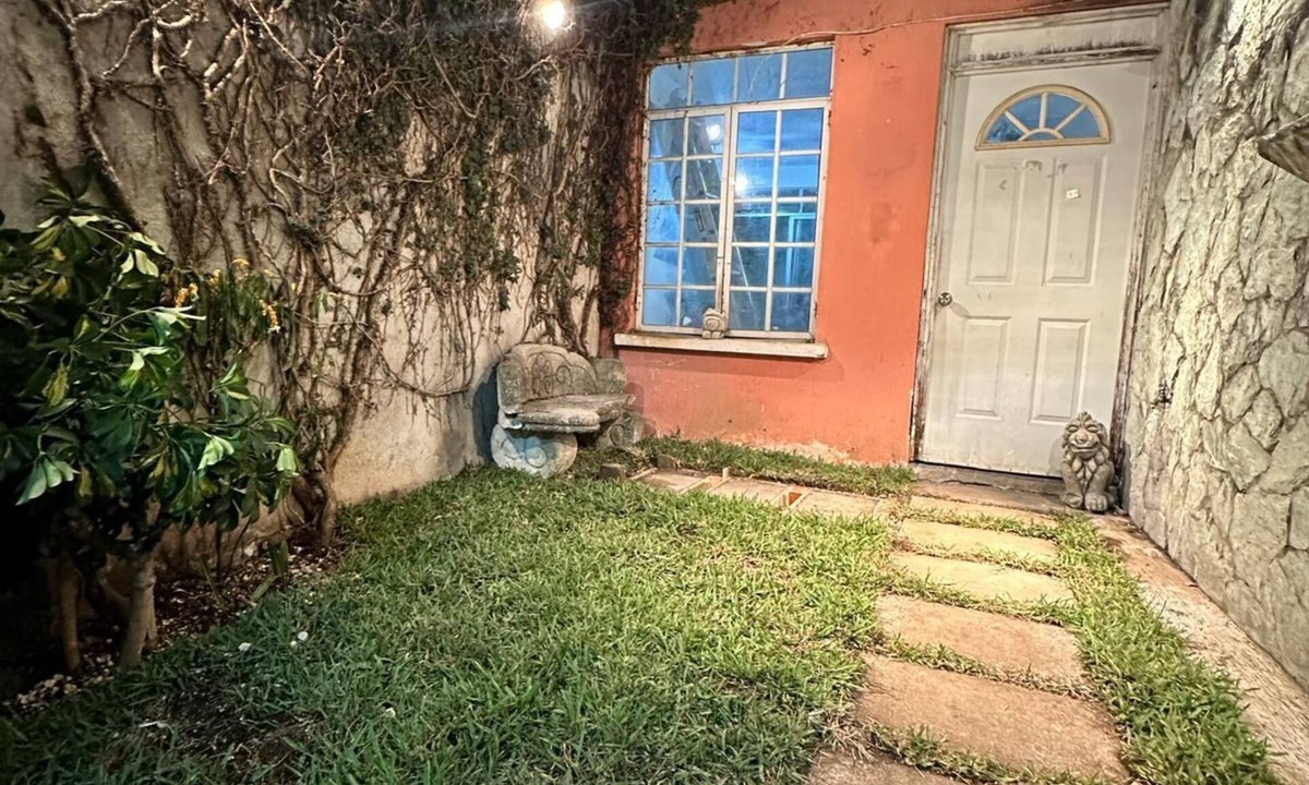 Zona 1 House | Charming 1-bedroom building in vibrant Ciudad de Guatemala