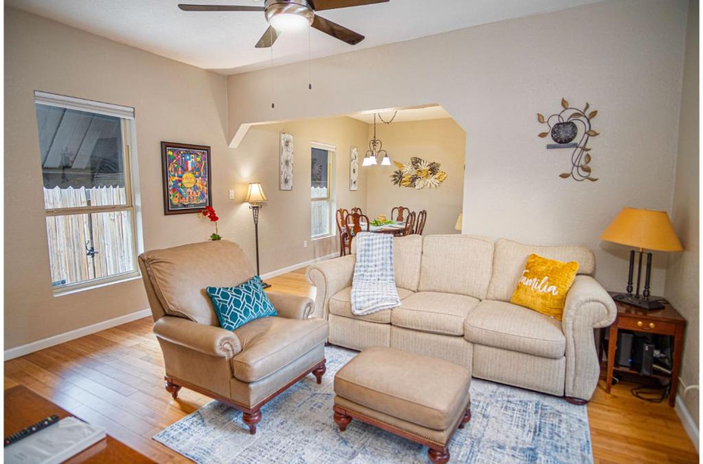 Near East Side House | Charming 2BR1BA Haven Near Exciting Downtown