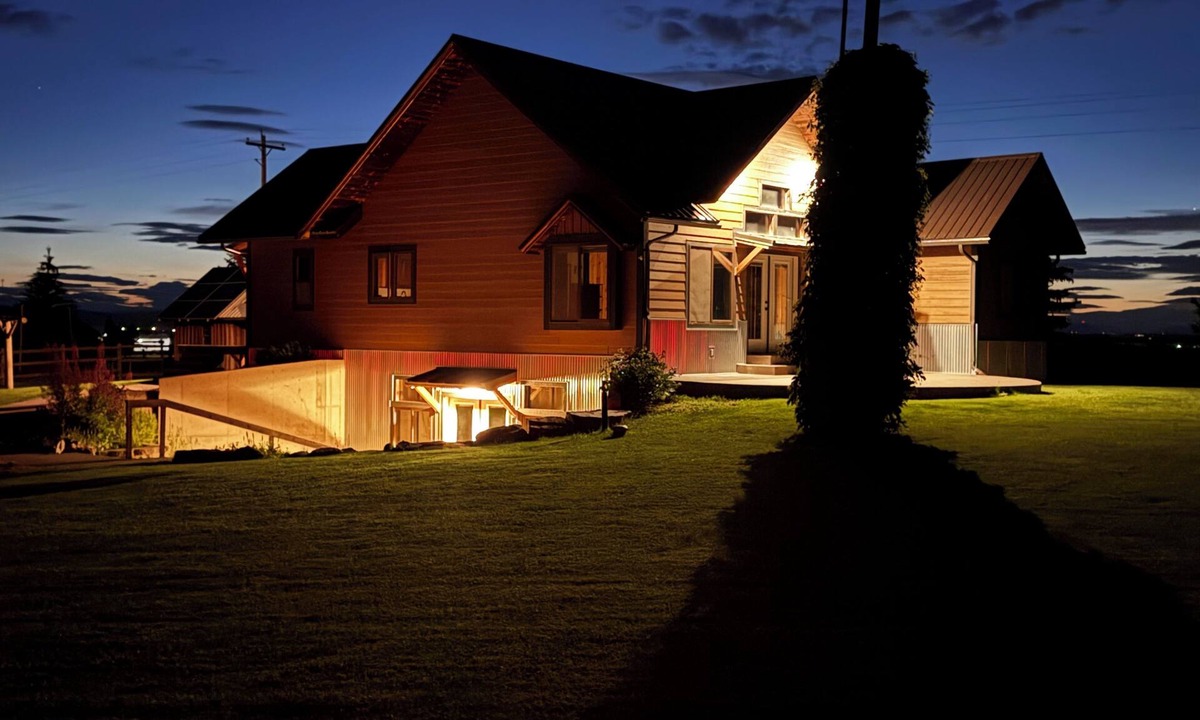St. Ignatius House | Charming 3-bedroom house in St Ignatius for your getaway with breathtaking views