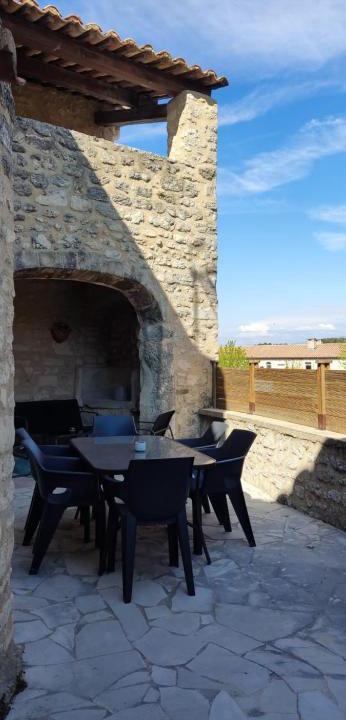 Saint-Restitut House | Chez Jadou