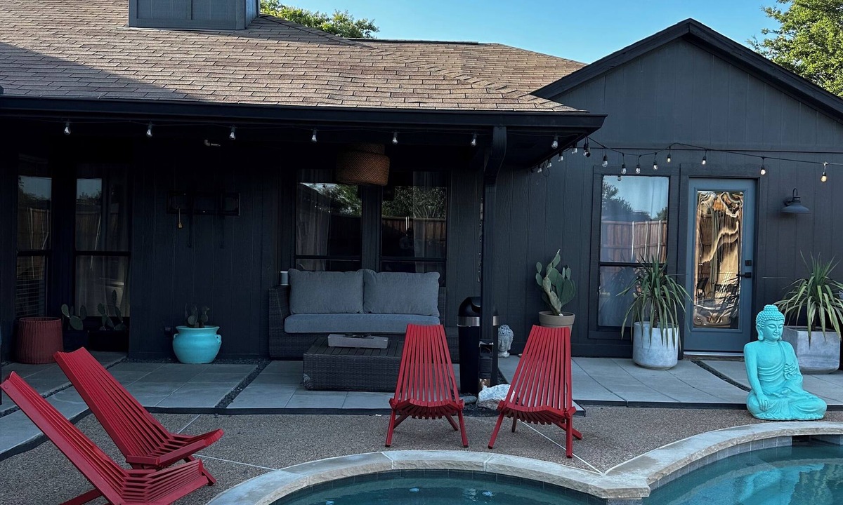 Far North Dallas House | Chic Dallas Getaway with a Pool & Backyard Oasis, close to everything!