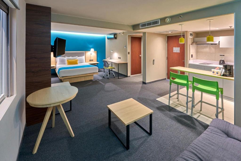 Toluca Hotel | City Express by Marriott Toluca