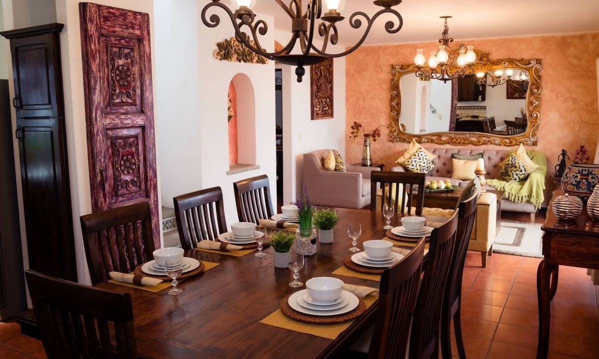 San Juan del Obispo Villa | Colonial family getaway in Antigua Guatemala - Quiet & Beautiful vacation home