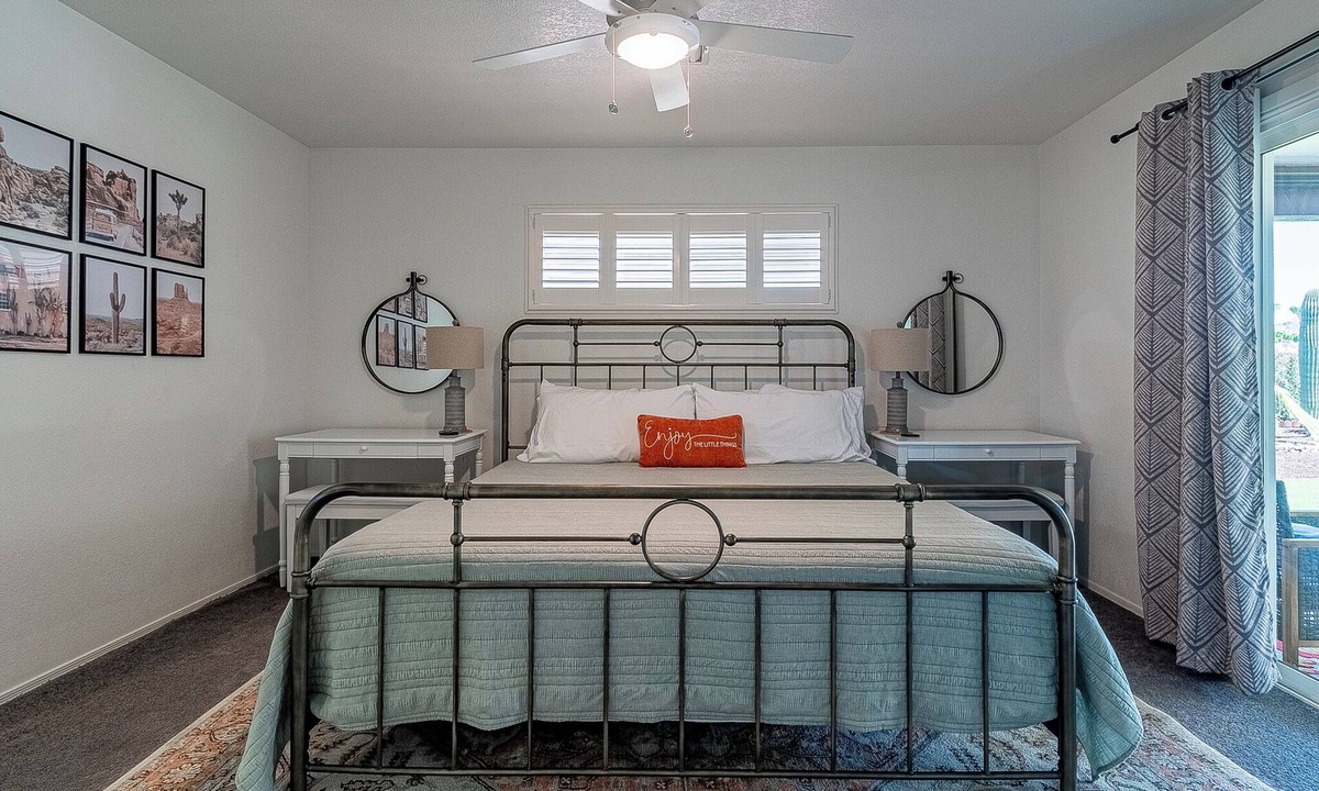 Desert Foothills House | Comfortable Desert Get-Away