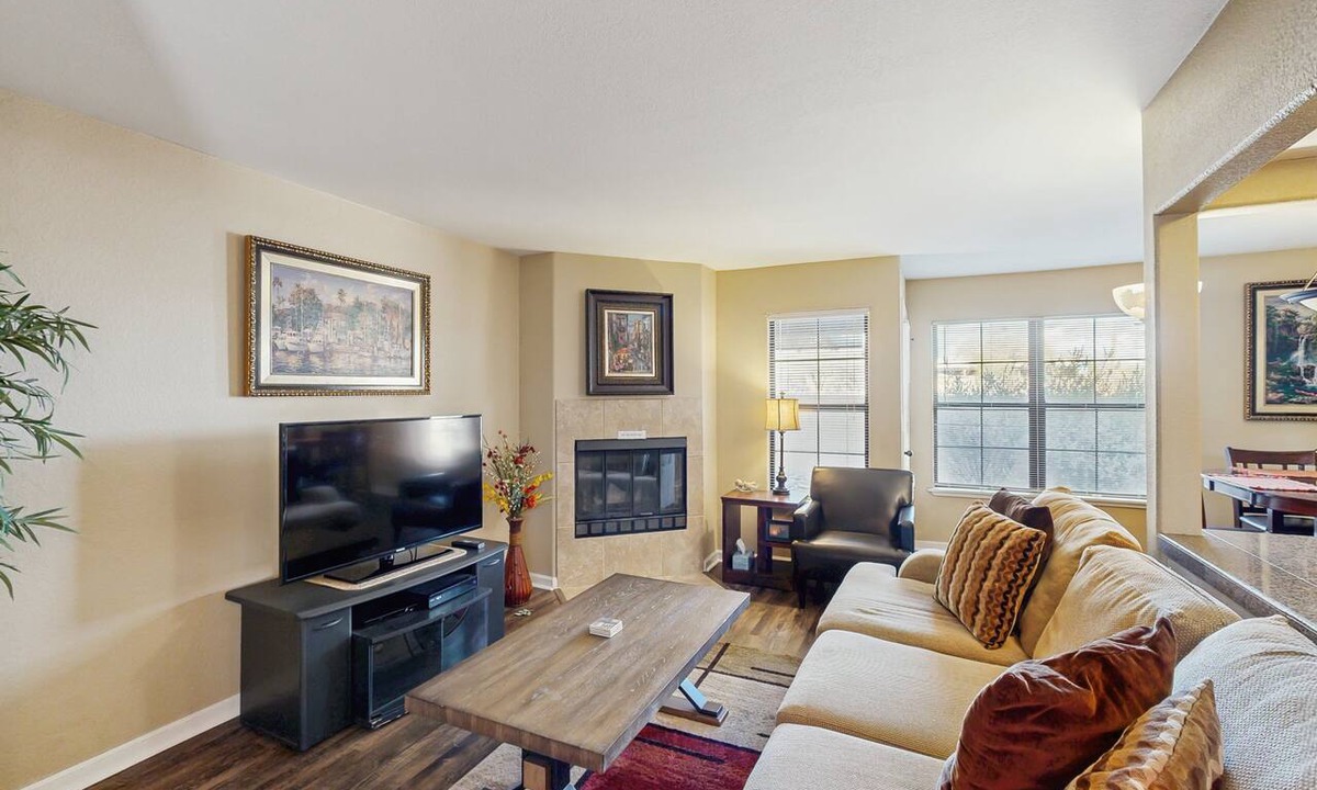Tucson Condo | Comfortable, Single-Level Condo with Free WiFi, Washer/Dryer, & Shared Pool