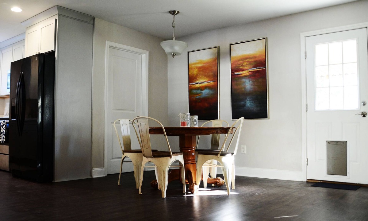 Denham Springs House | Comfortable Spacious 3 BR 2 BA pet and kid friendly home near Baton Rouge