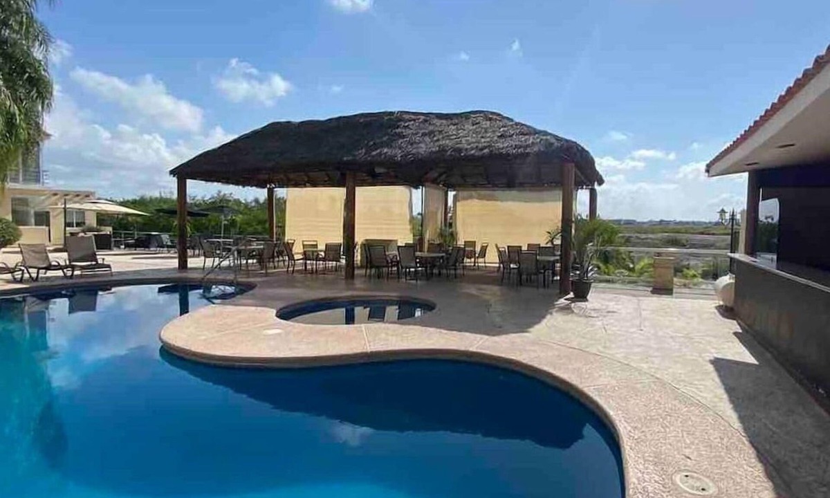 Zona Dorada Hotel | Condos Marina H