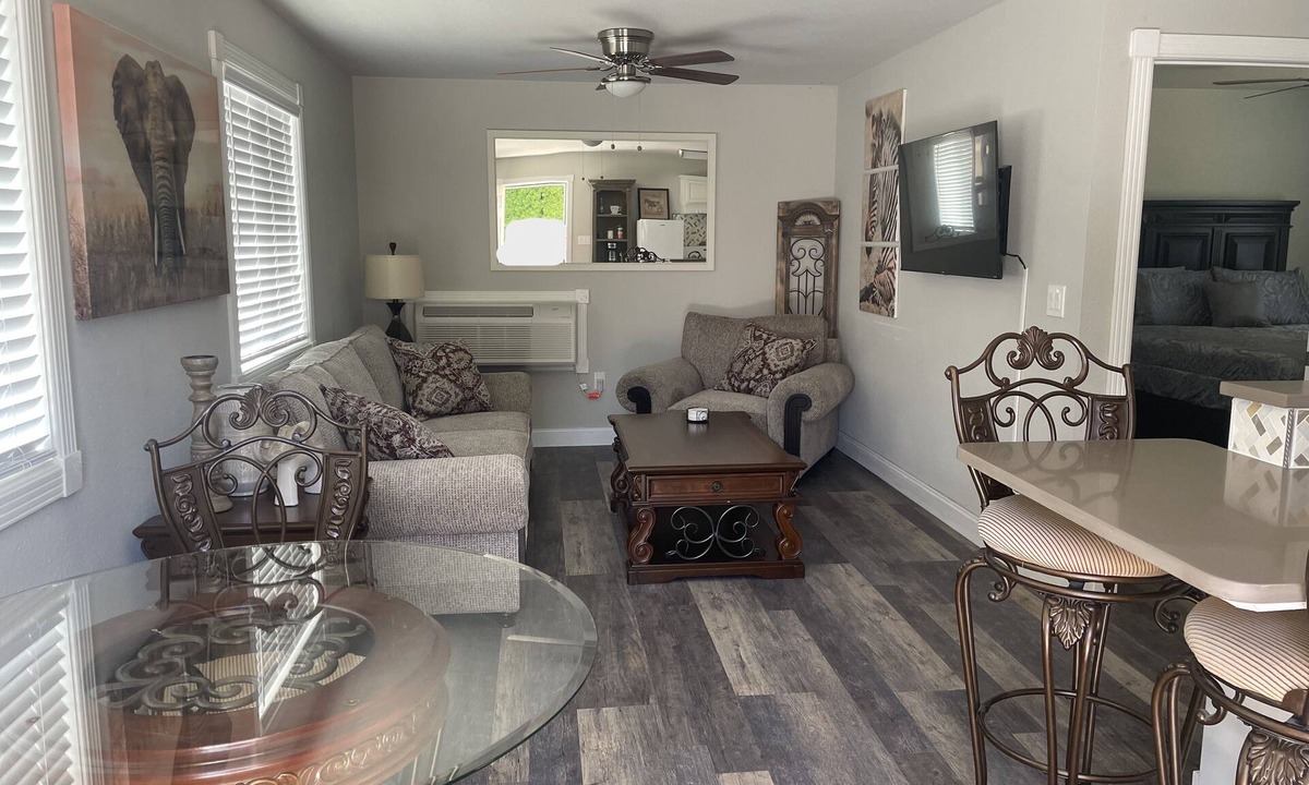 Caldwell House | Cool Ranch Mini