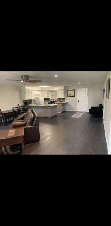 Granbury House | Cottage on Lake Granbury