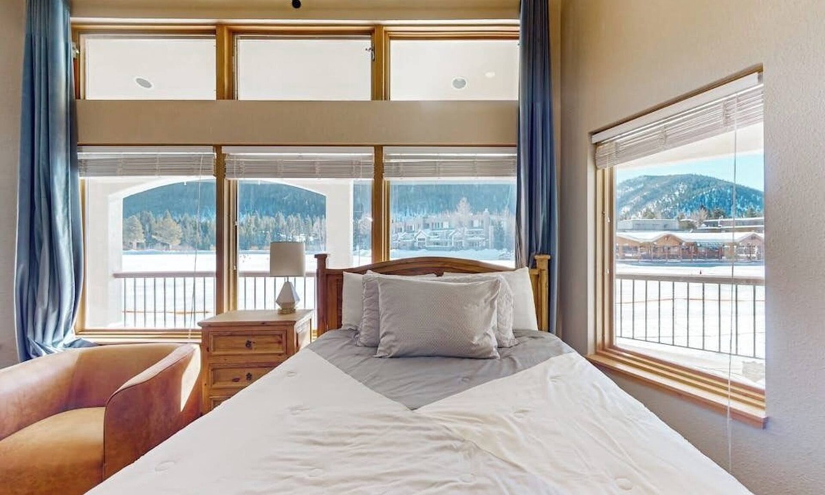 Lakeside Village Apartment | Cozy Studio with Lake and Mountain Views, Ski Access, Bike Trails, and Hot Tub