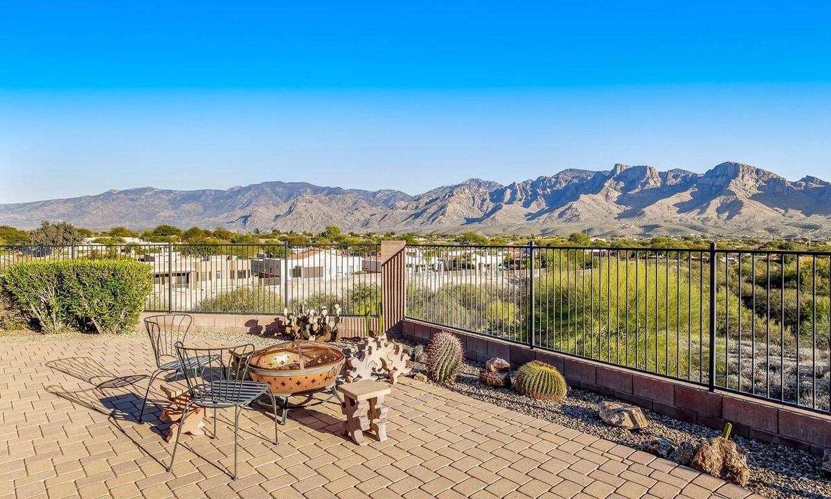Tangerine Terrace House | Desert oasis with mountain-views, private patio, grill, washer/dryer, & AC