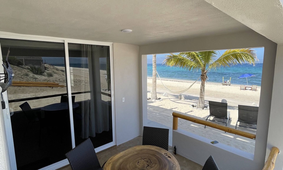 El Sargento Apartment | Desertice Paradise Beach Front Loft 1