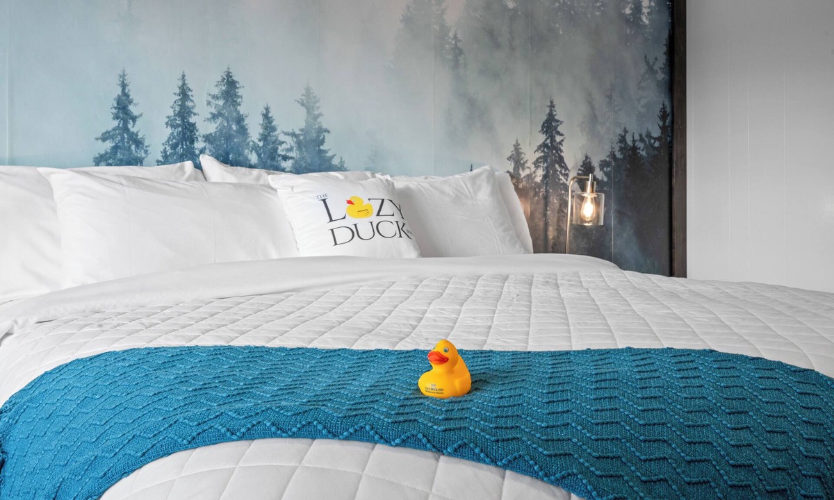 West Yellowstone Hotel | Discover the Lazy Duck Inn #26 King Suite, just 1 minute from Yellowstone!