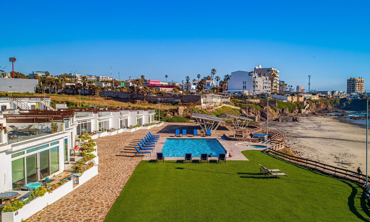 La Paloma Apartment | Dog-friendly Suite With Beach Views, Outdoor Pool, Patio, Kitchenette, & AC