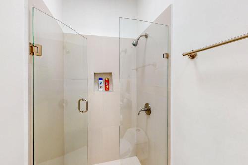 La Joya House | Dog-Friendly Villa with Heated Outdoor Pool, Hot Tub, Streaming, Partial Views