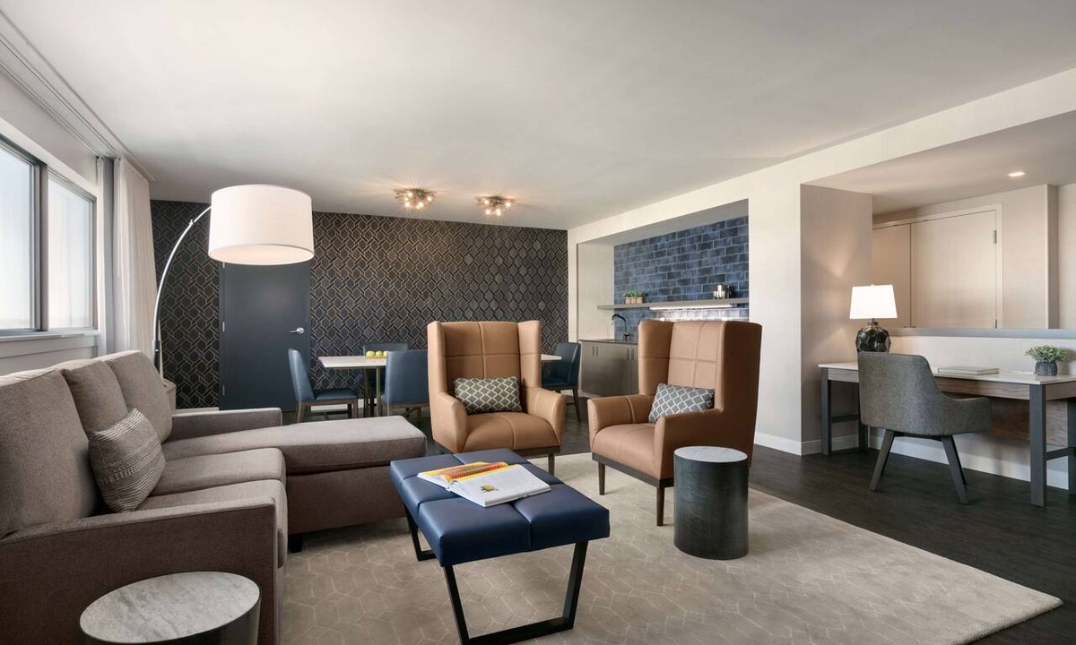 Canton Hotel | DoubleTree by Hilton Canton Downtown