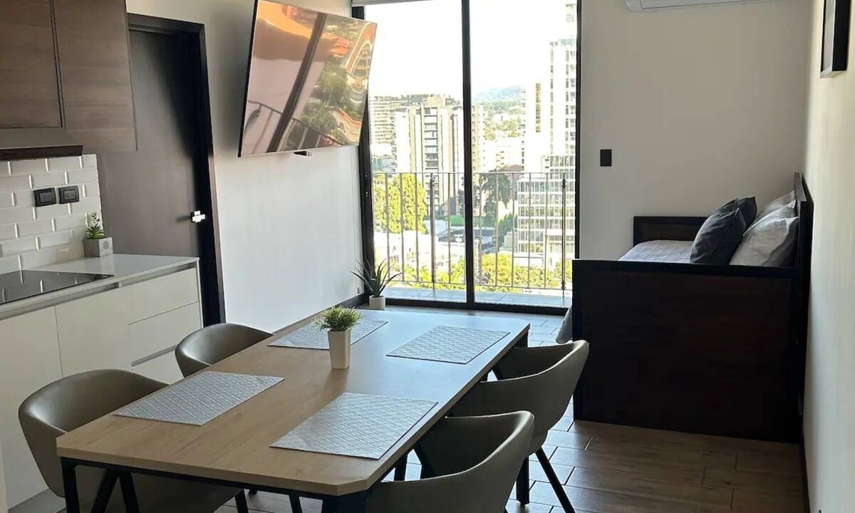 Zona 10 Apartment | EÓN 13 - Apartamento Moderno, Vista Cayala, Aire Acondicionado