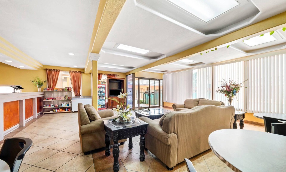 Amistad National Recreational Area Hotel | Econo Lodge Del Rio